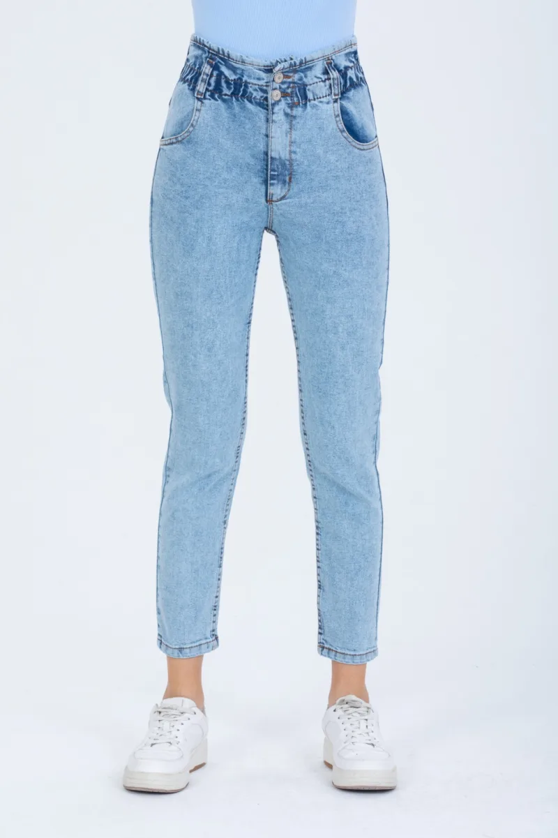 Buz Mavi Yüksek Bel Beli Lastikli Düğme Detaylı Mom Jean Kot Pantolon